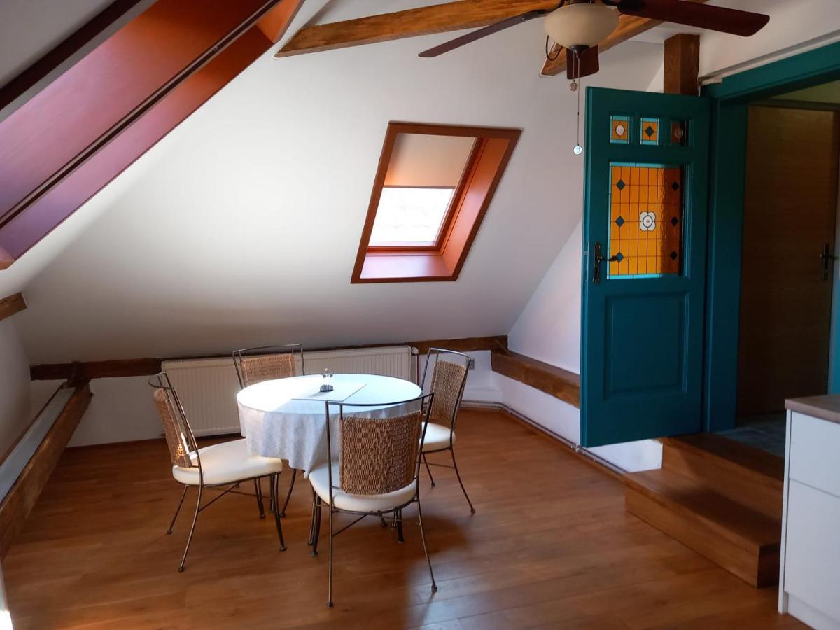 Roof Apartment Ztracena Olomouc Extérieur photo